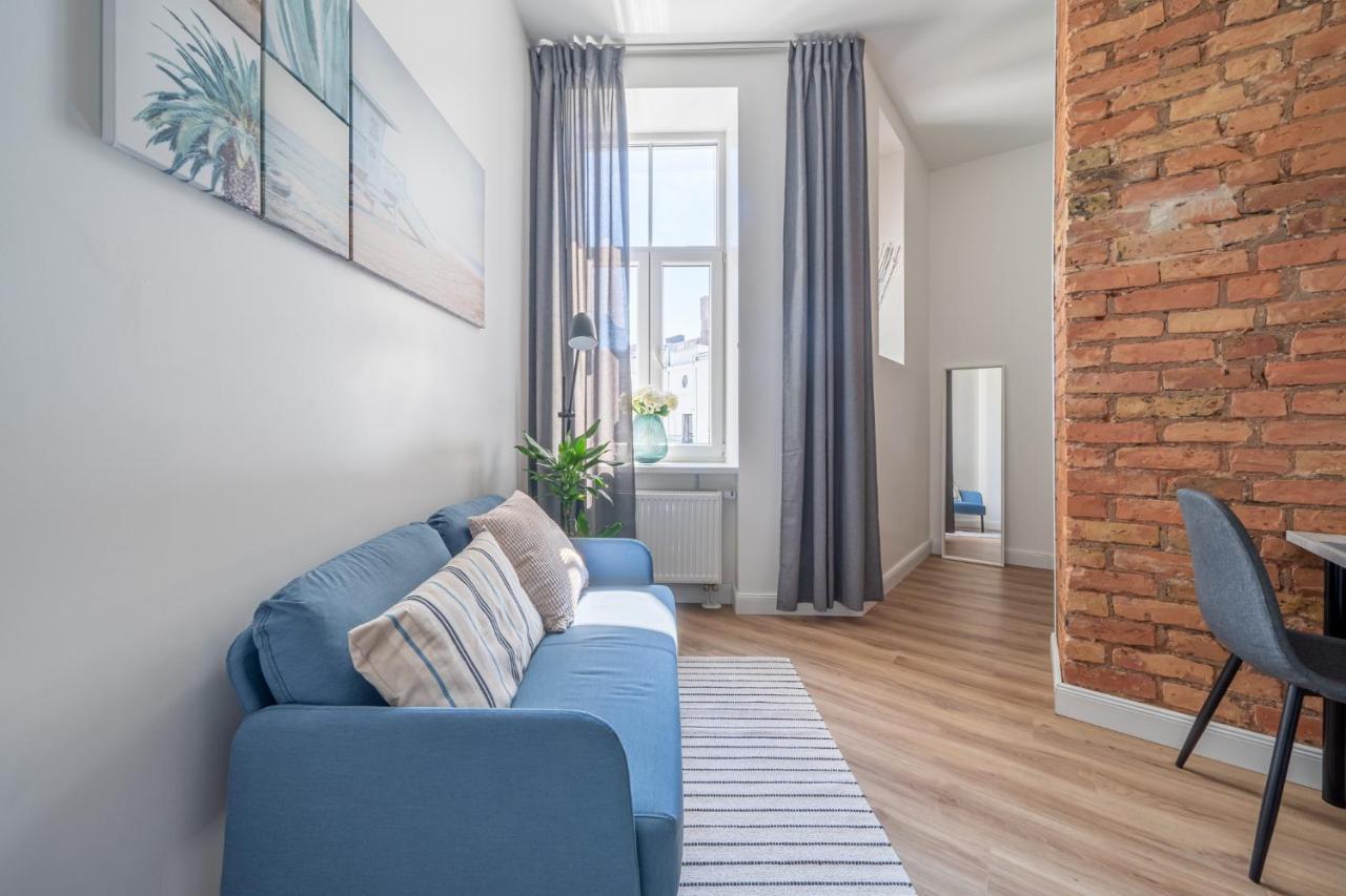 Prestigious Former Library Apartment - Perfect Location Riga Bagian luar foto